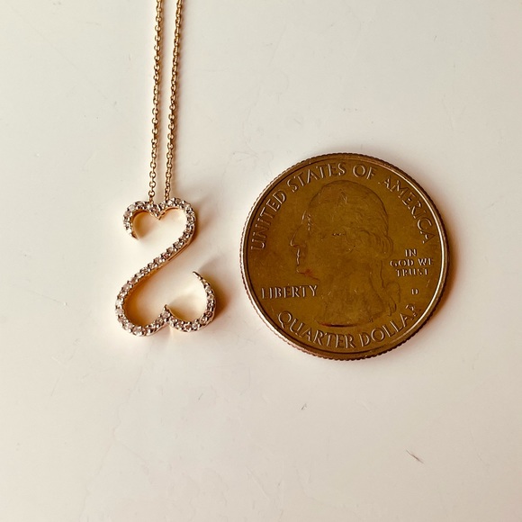 14Kt. Yellow Gold Diamond pendant necklace - Picture 5 of 5